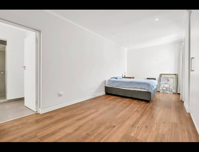 3 BEDROOM APARTMENT FOR SALE IN SANDOWN